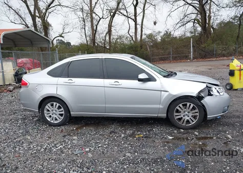 2010 Ford Focus Sel z USA, uszkodzony, nr VIN 1FAHP3HN5AW212087